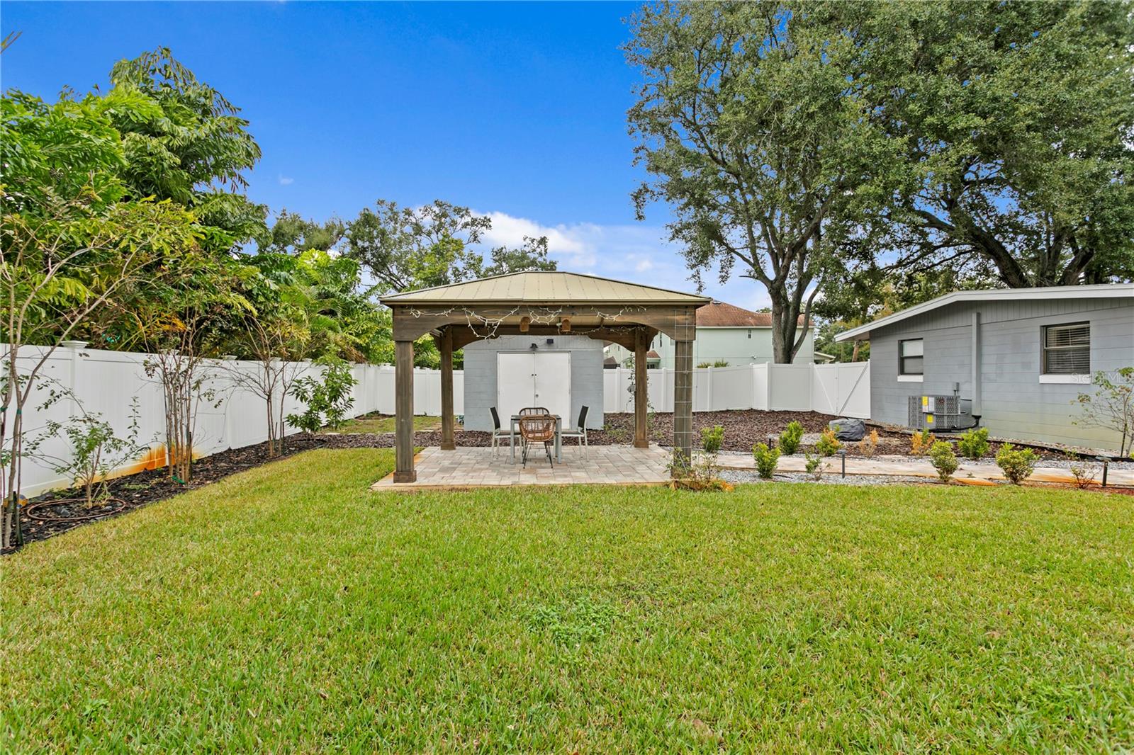 2407 S LOIS AVE — photo 23