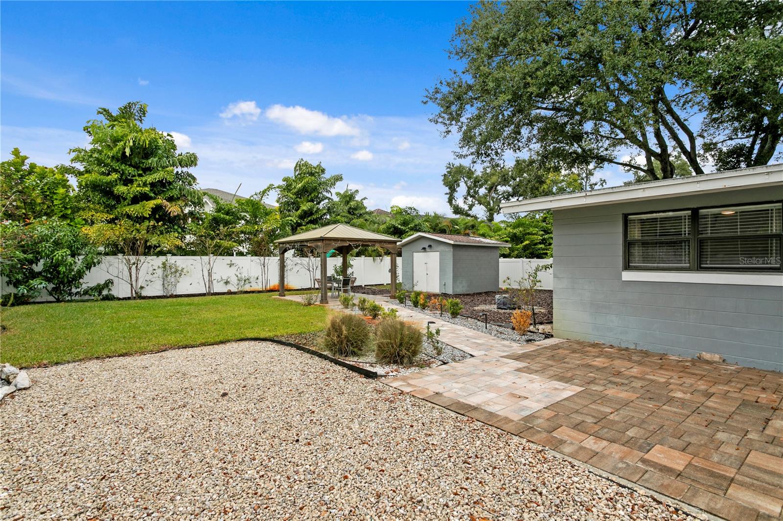 2407 S LOIS AVE — photo 44