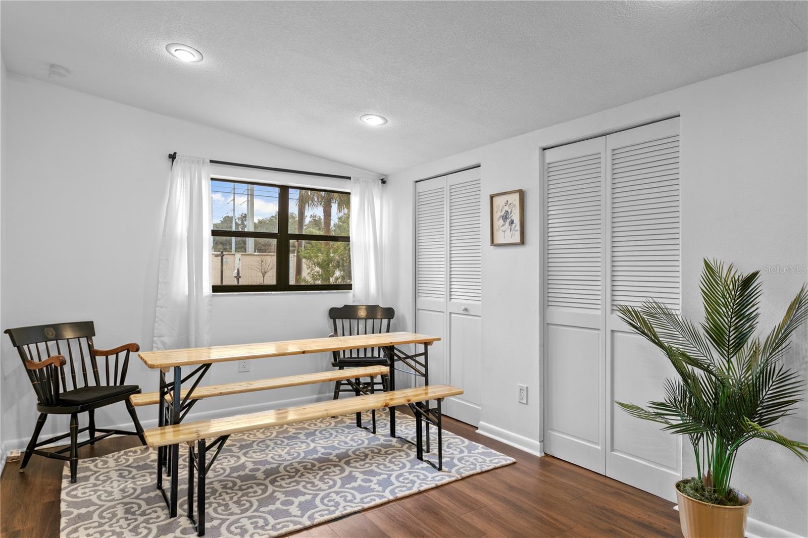 2407 S LOIS AVE — photo 41