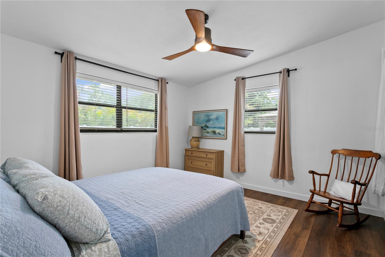 2407 S LOIS AVE — photo 33