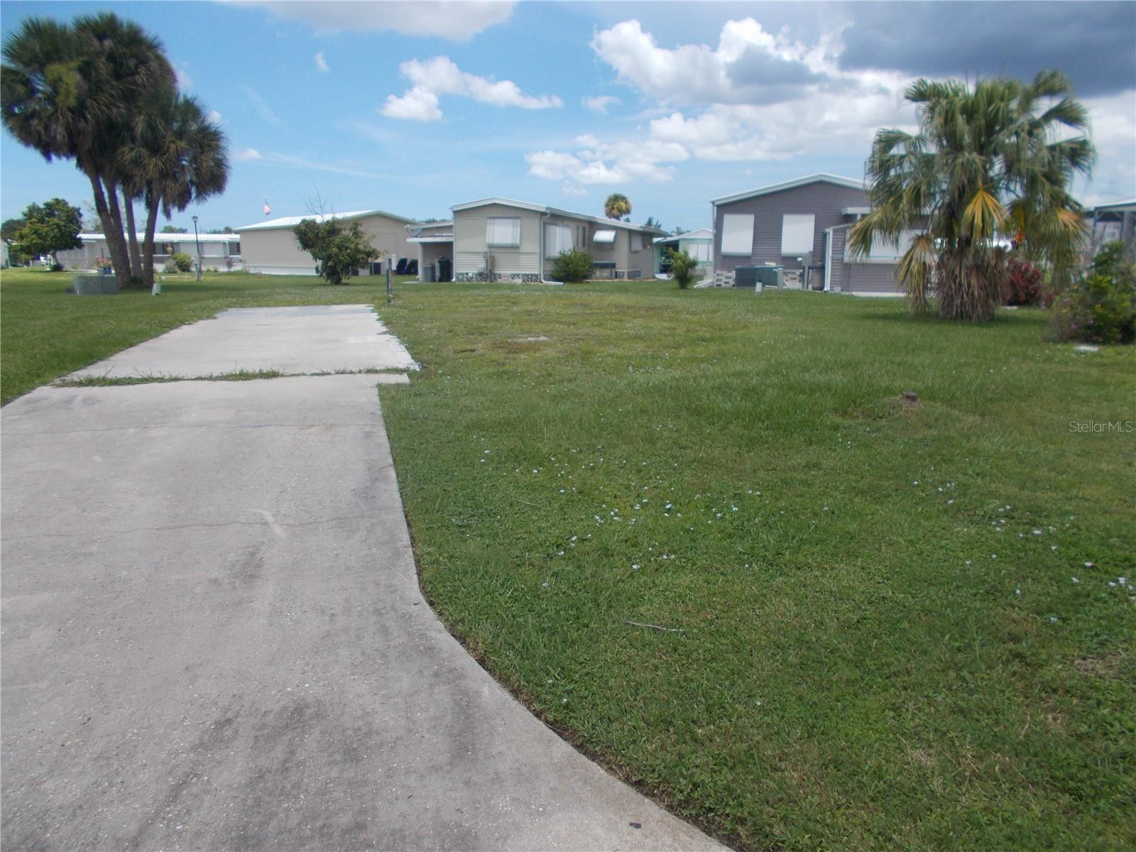 6786 NEIGHBORLY CT — photo 2