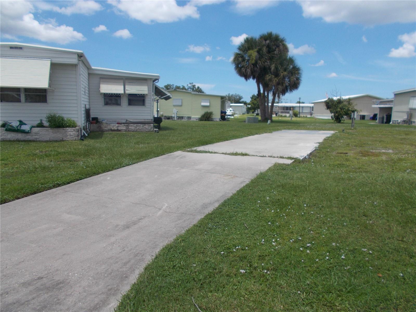 6786 NEIGHBORLY CT — photo 3