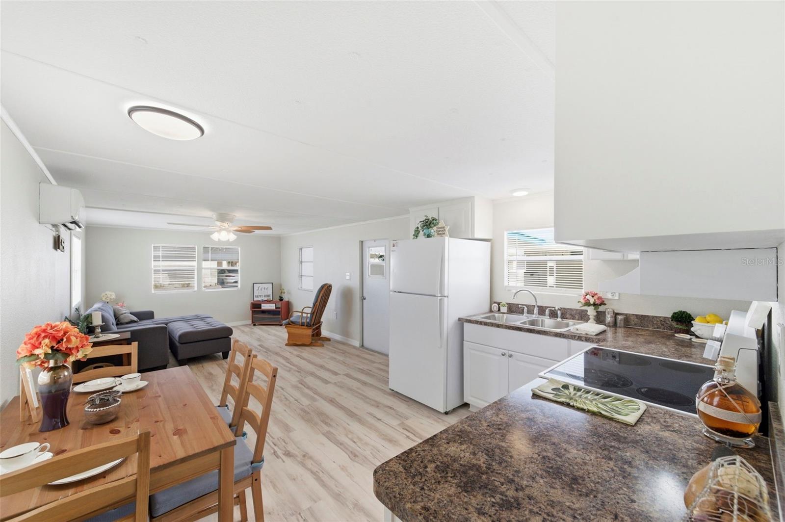 10826 TIOGA DR — photo 9