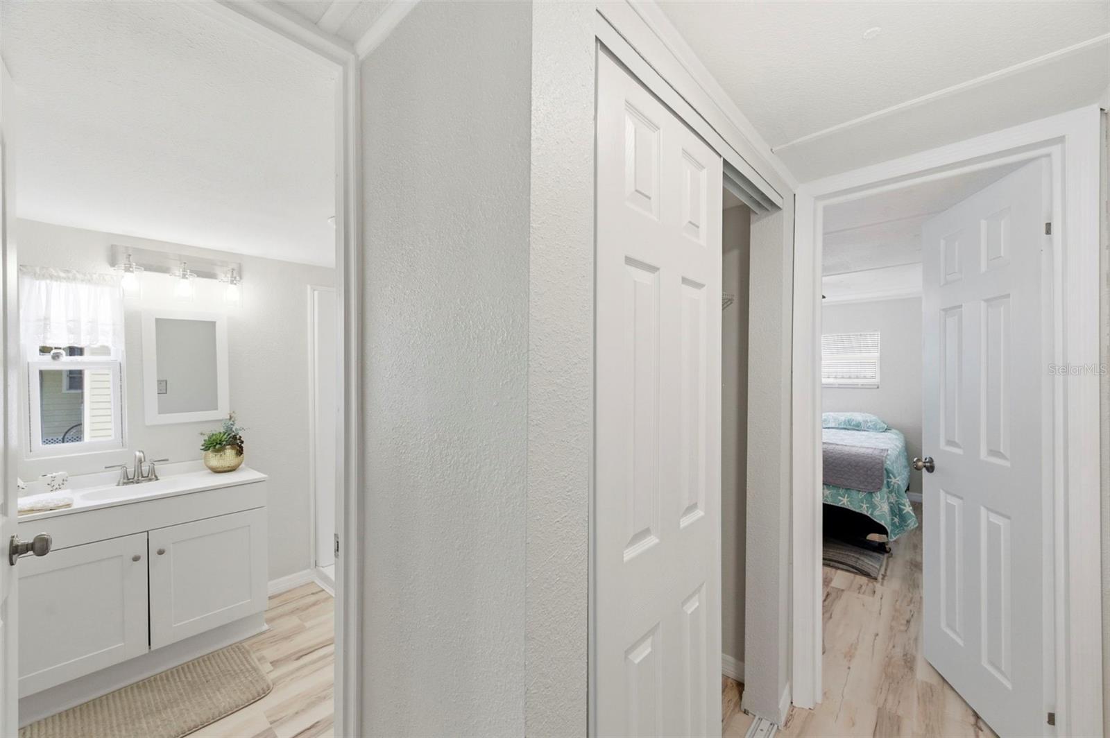 10826 TIOGA DR — photo 22