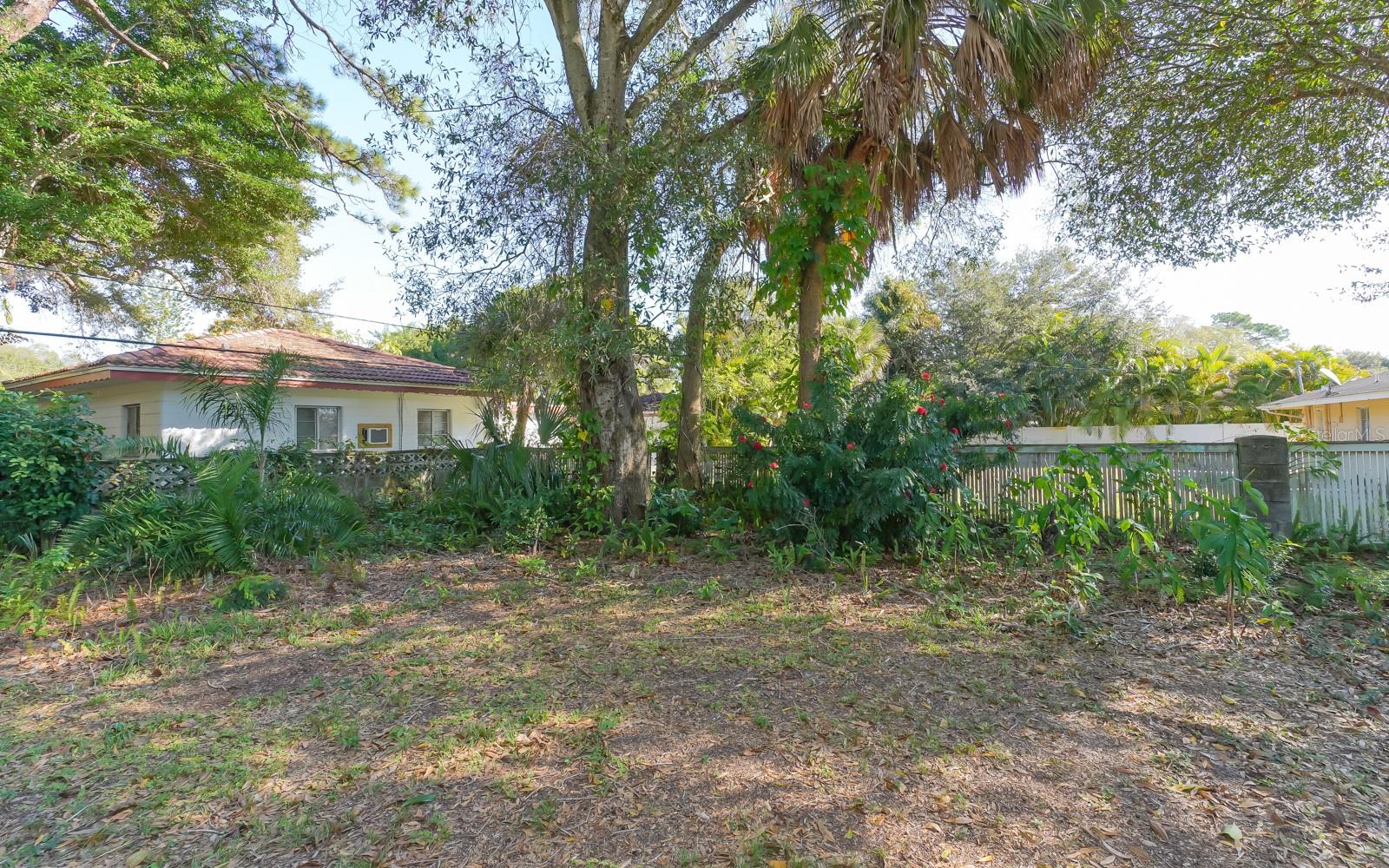 2461 RINGLING BLVD — photo 29