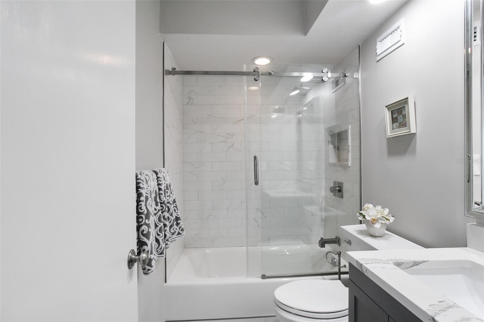 1050 LONGBOAT CLUB RD #702 — photo 33