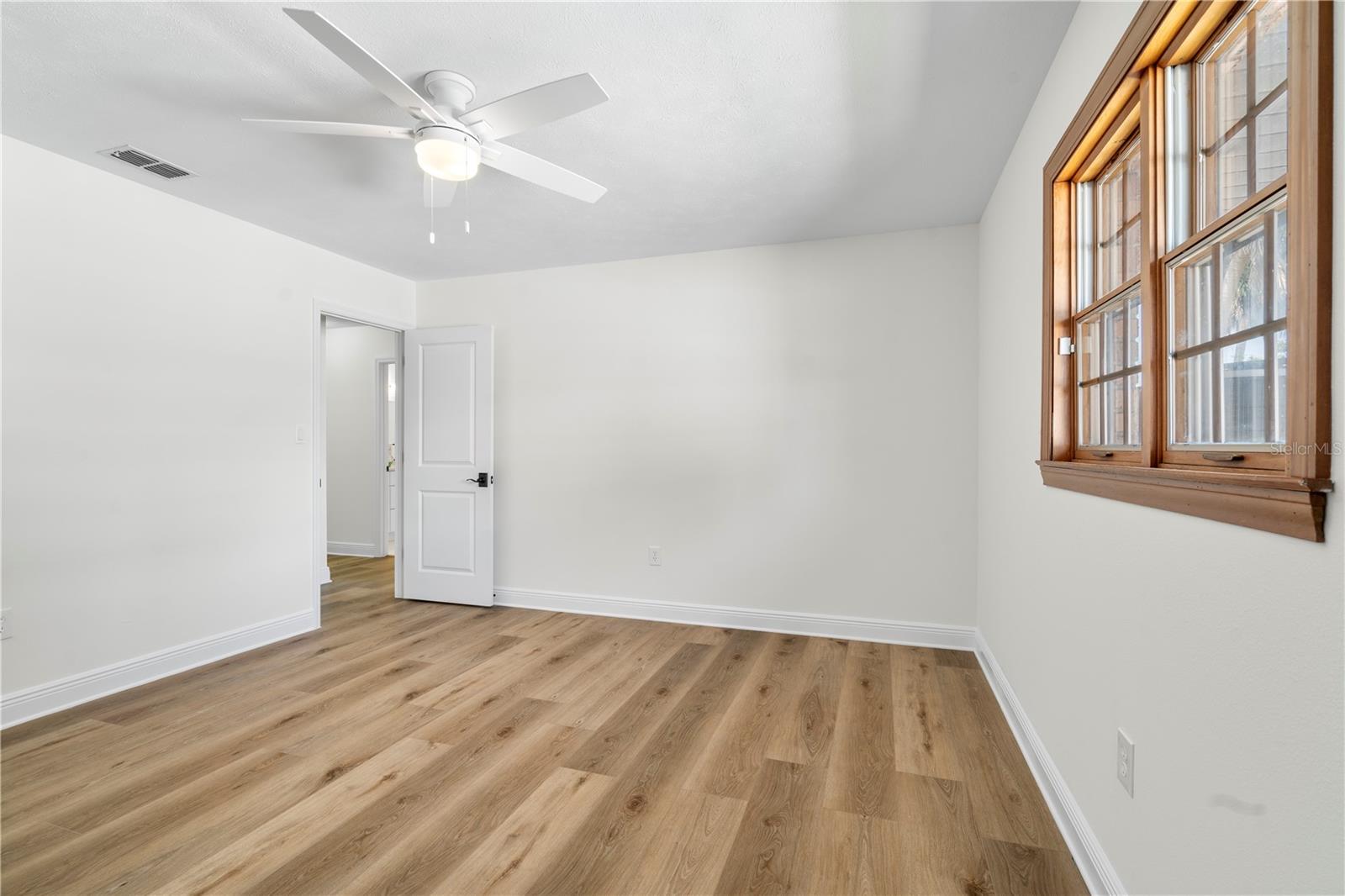 404 DICKMAN DR SW — photo 22