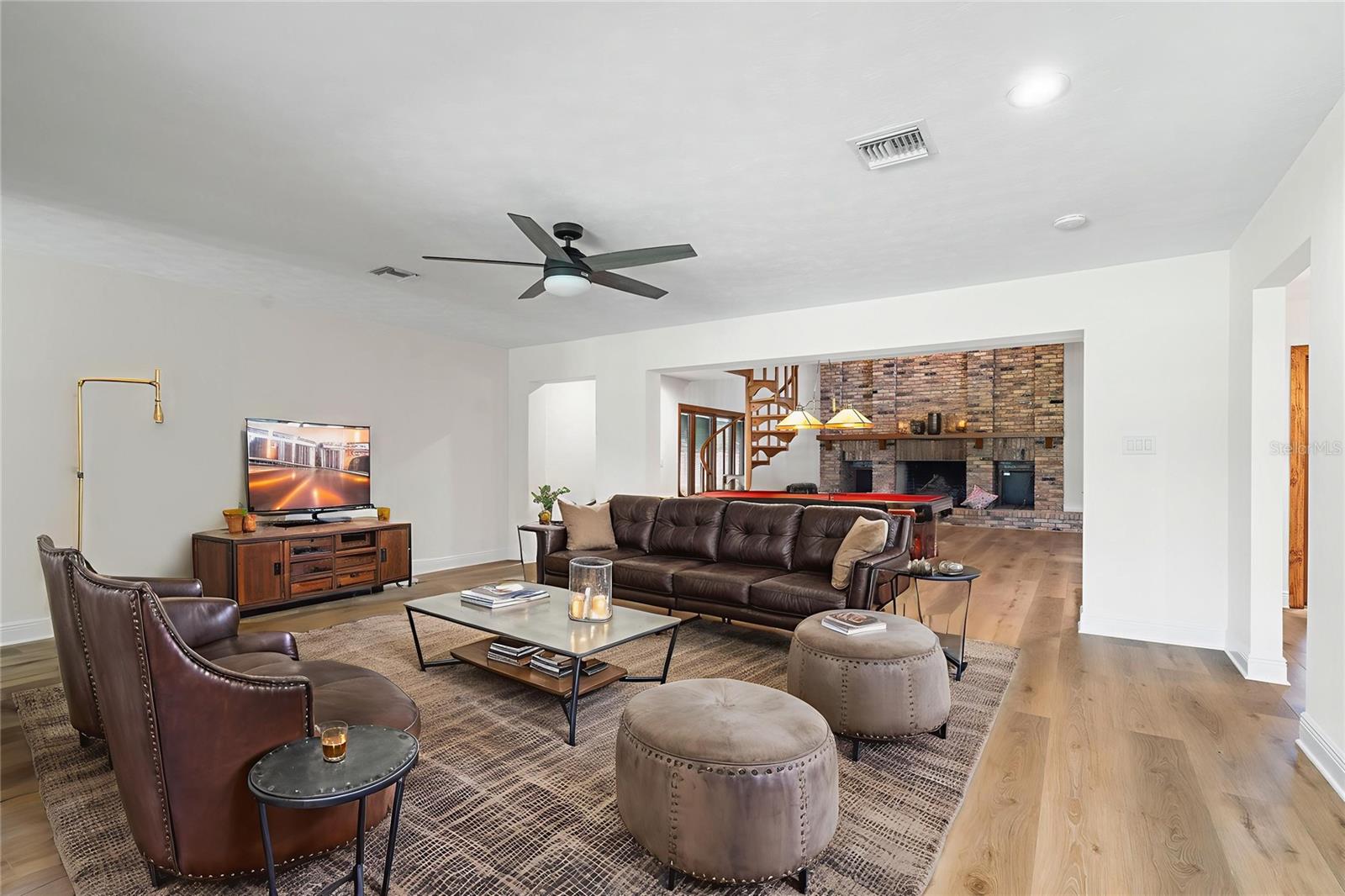 404 DICKMAN DR SW — photo 33