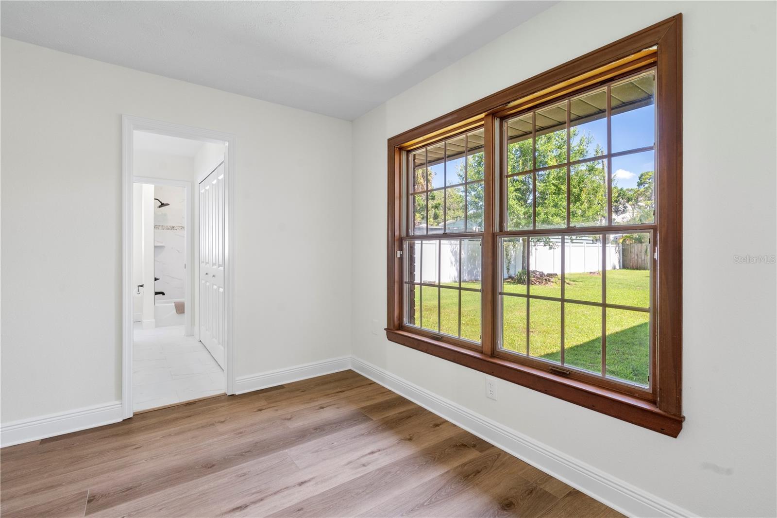 404 DICKMAN DR SW — photo 26