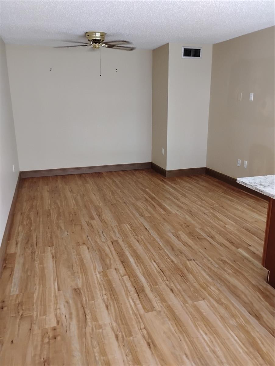 11721 RAINTREE DR — photo 6