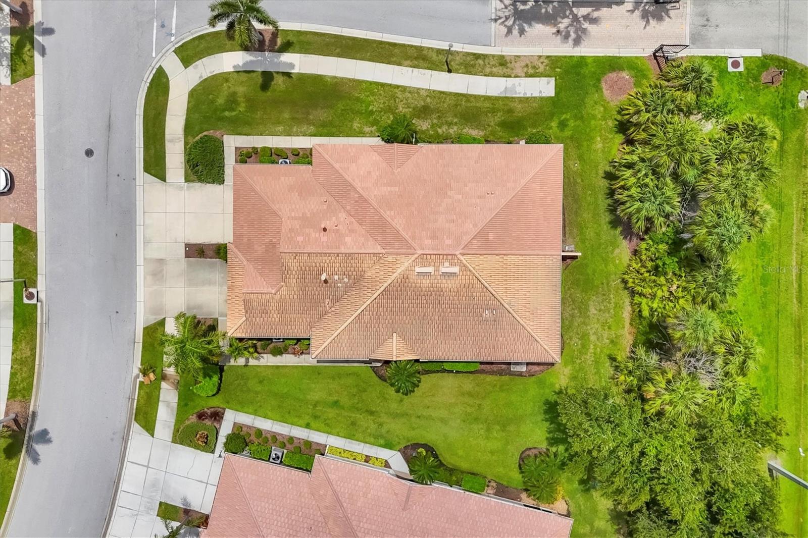 4841 WHISPERING OAKS DR — photo 31