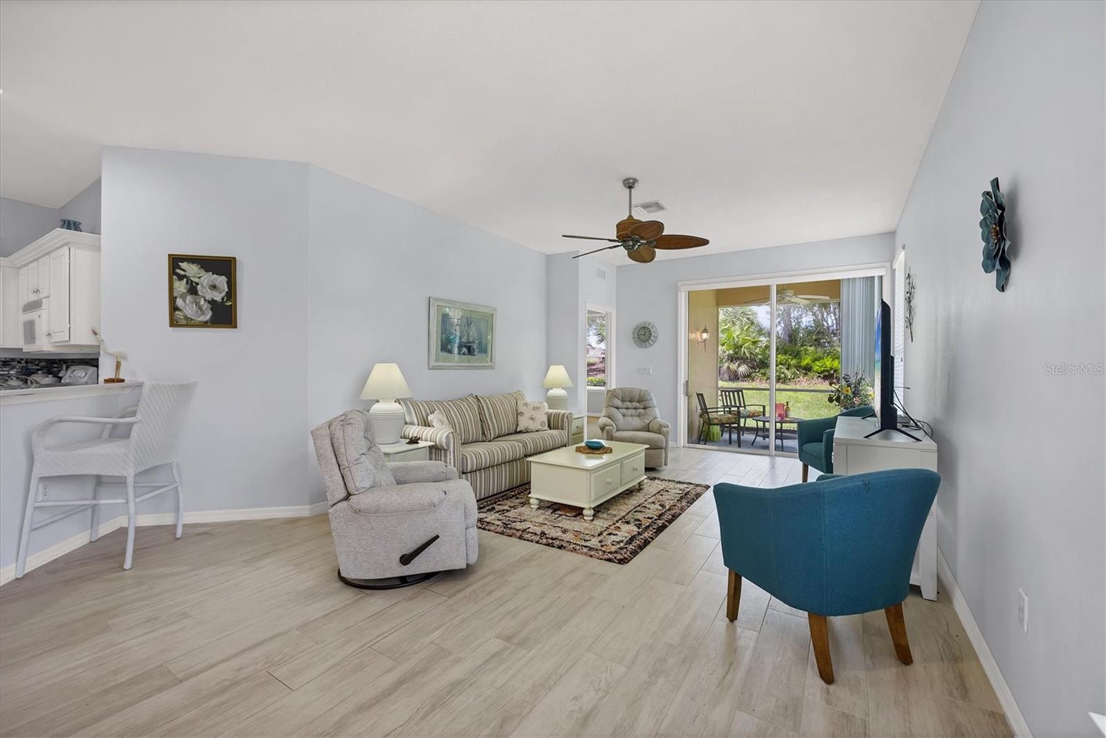 4841 WHISPERING OAKS DR — photo 8
