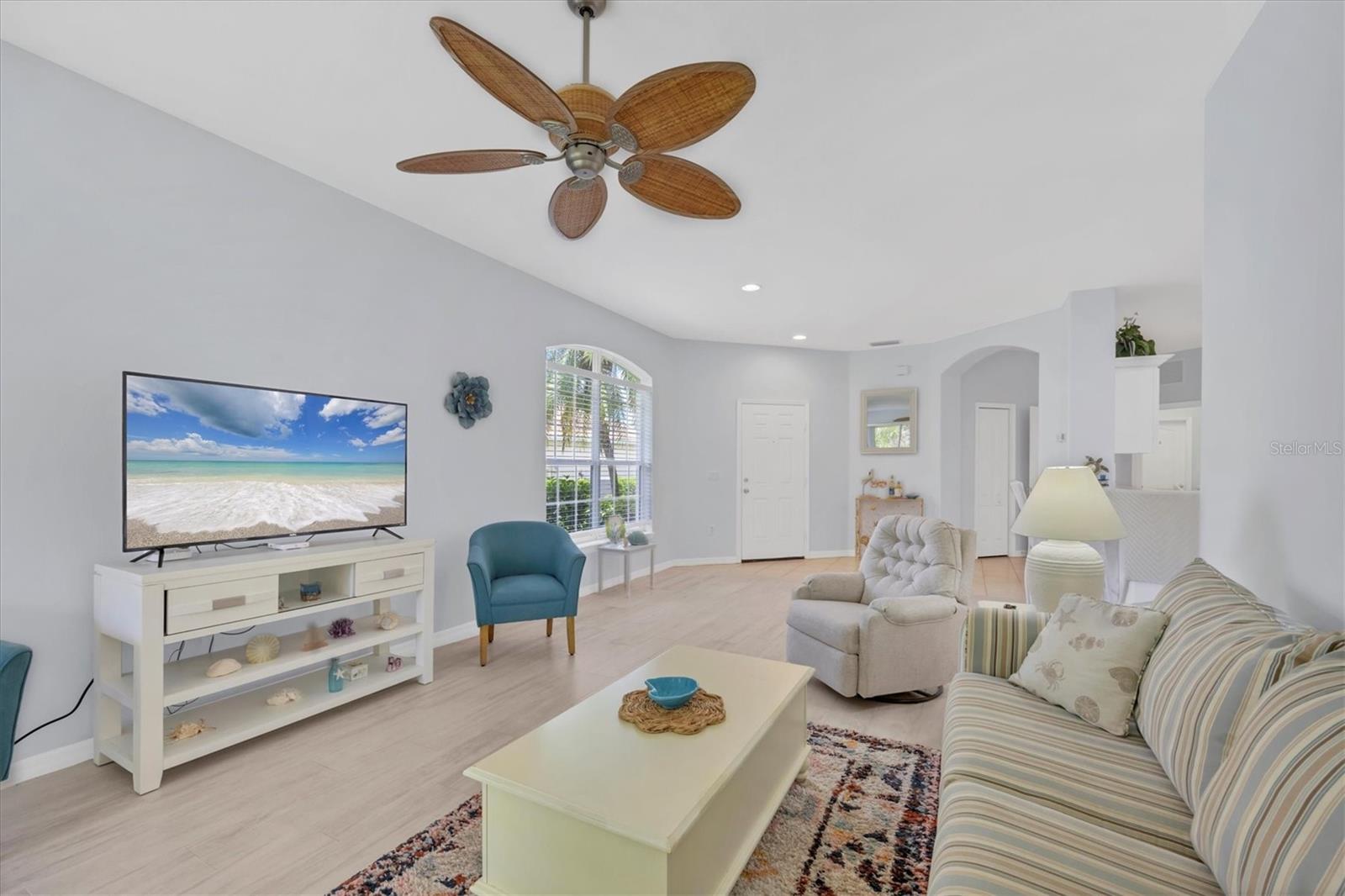 4841 WHISPERING OAKS DR — photo 12
