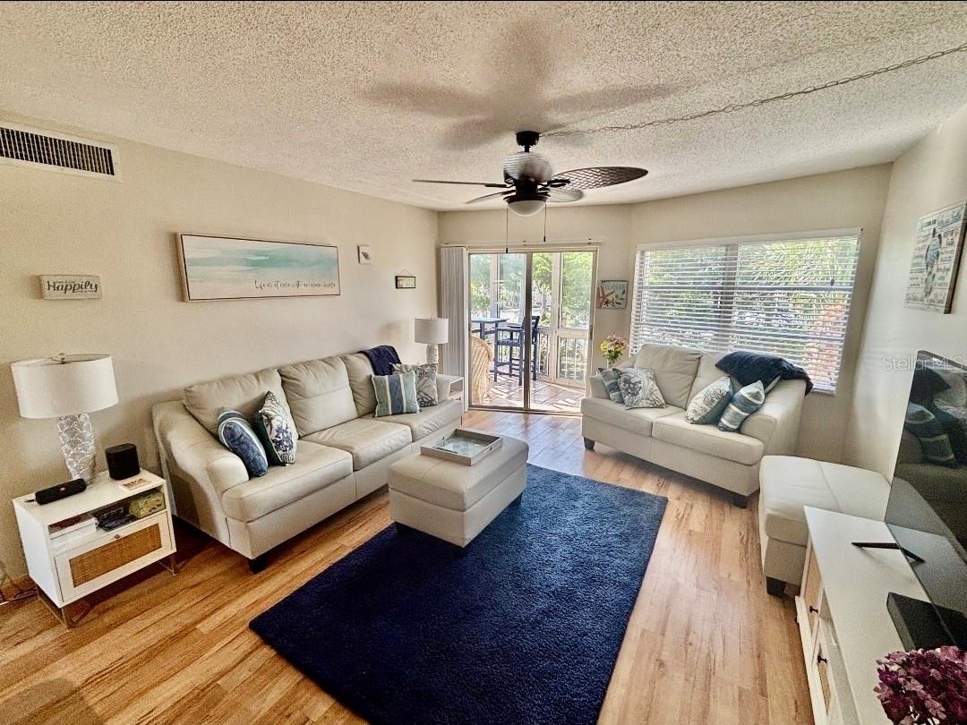 1215 S PORTOFINO DR #202 — photo 5