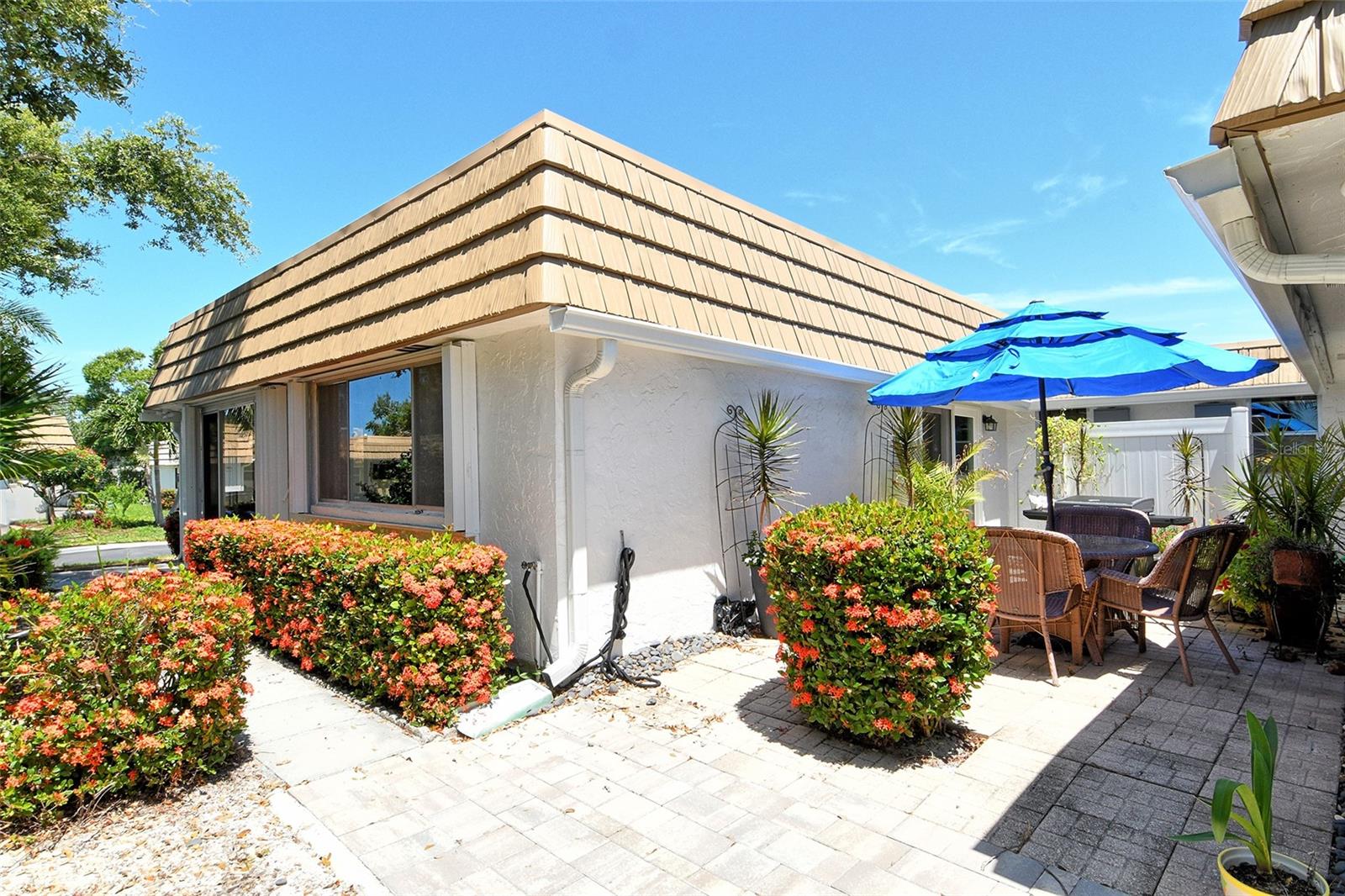 2308 WATERBLUFF PL #V304 — photo 33