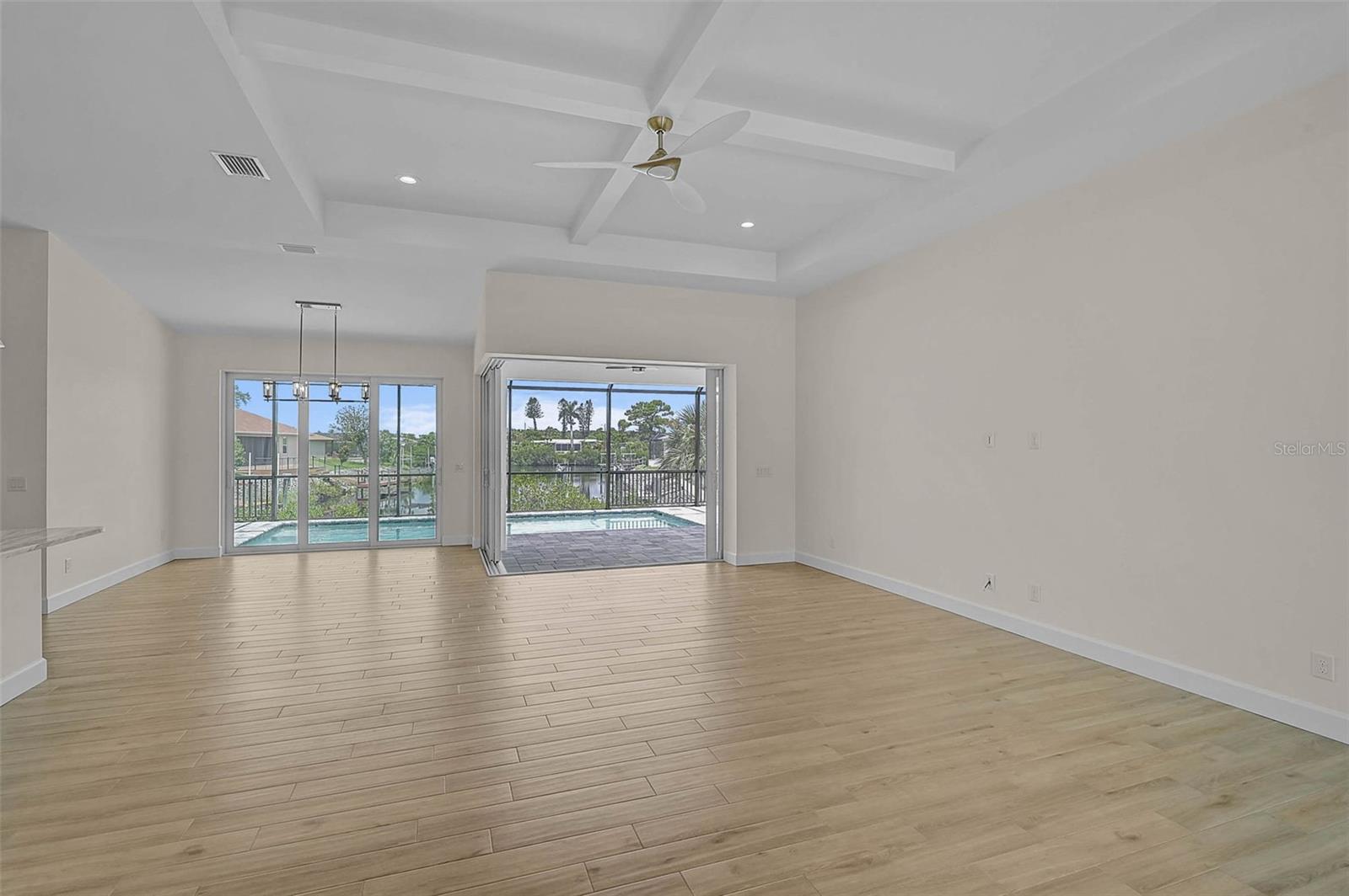 6655 PAN AMERICAN BLVD — photo 10