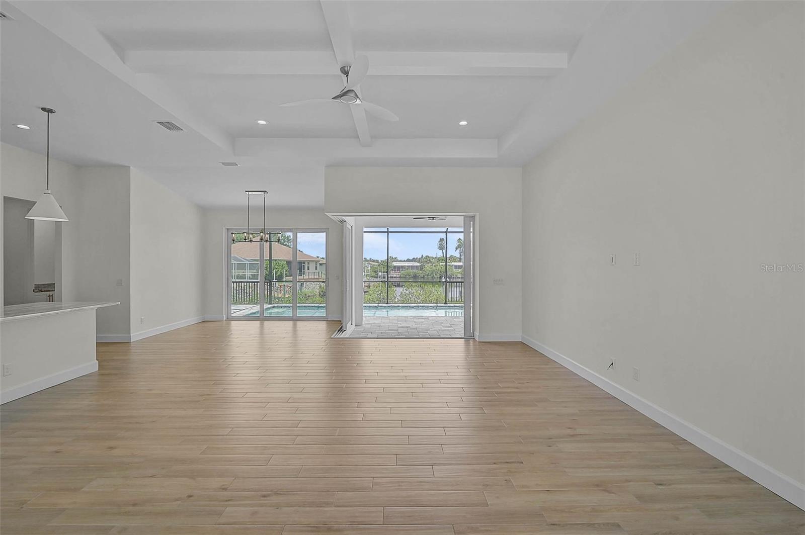 6655 PAN AMERICAN BLVD — photo 11