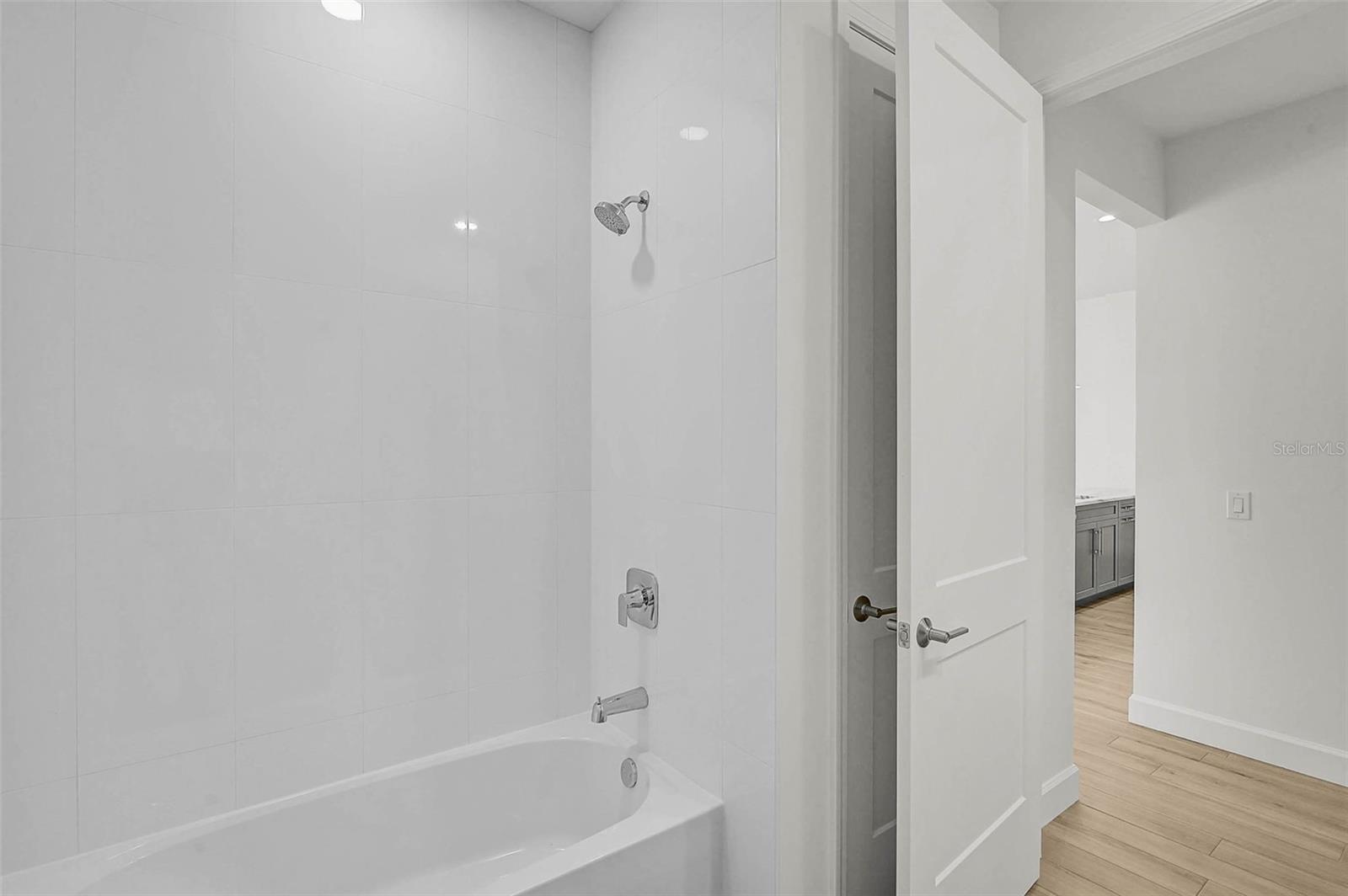 6655 PAN AMERICAN BLVD — photo 27