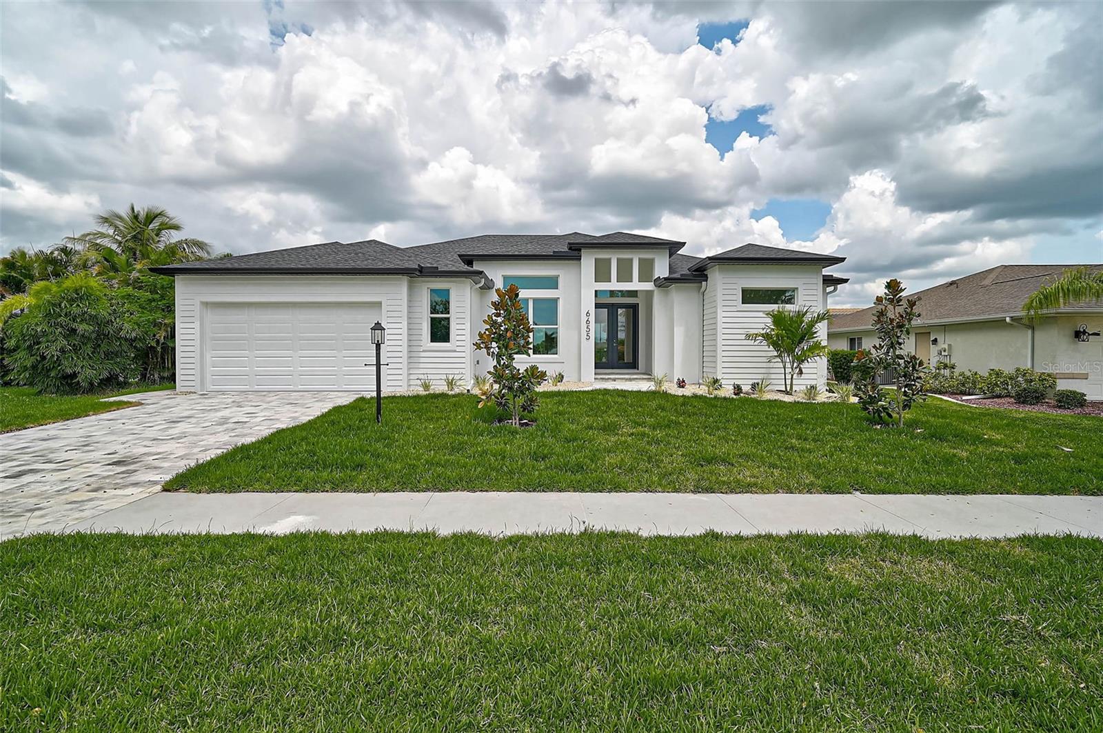 6655 PAN AMERICAN BLVD — photo 2