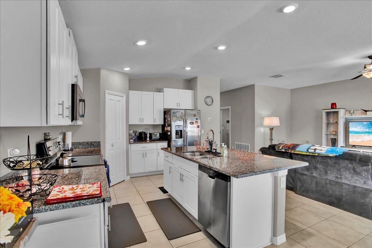 769 CALICO SCALLOP ST — photo 61