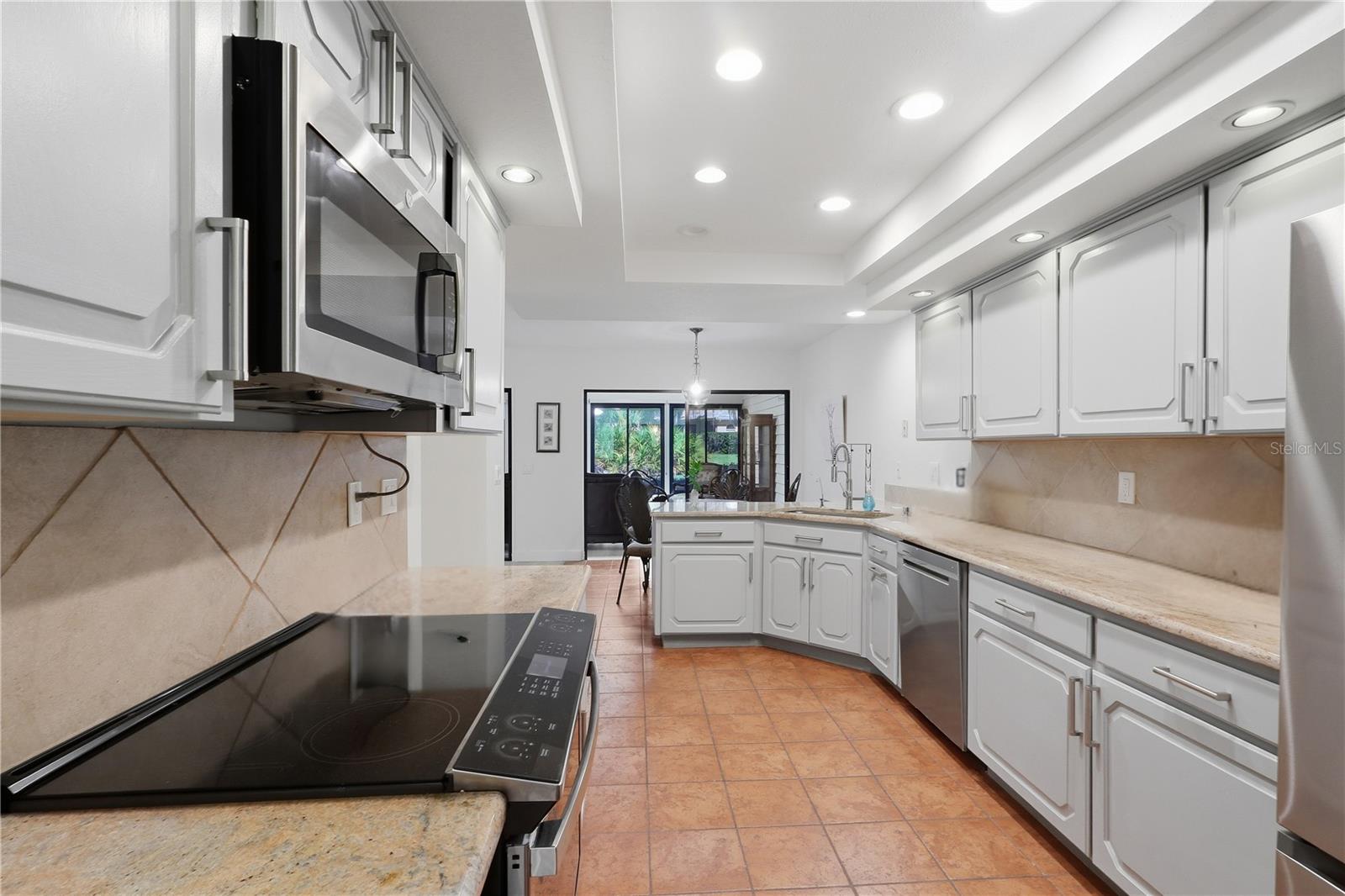 5355 COBBLESTONE CT — photo 10