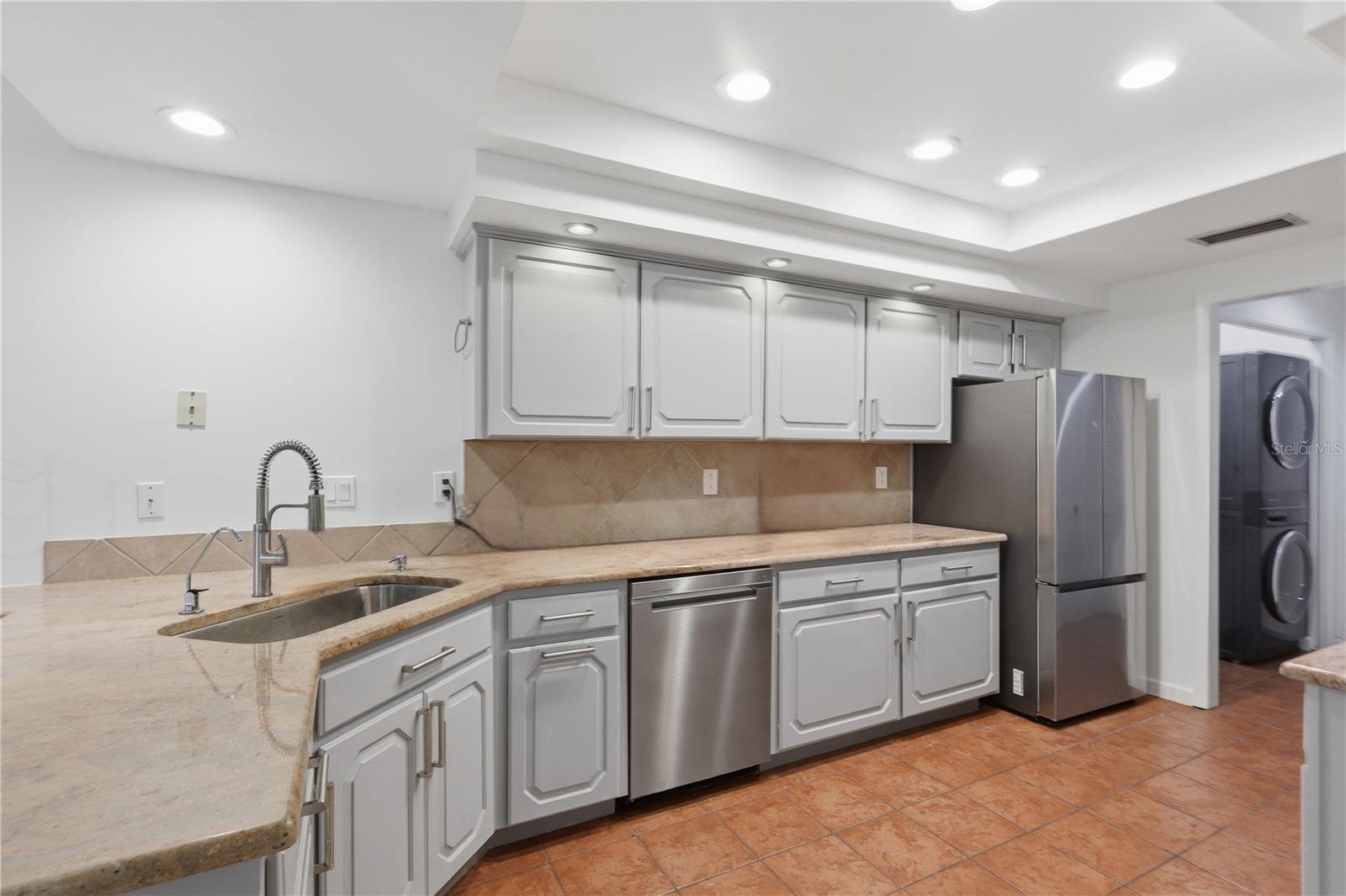 5355 COBBLESTONE CT — photo 9