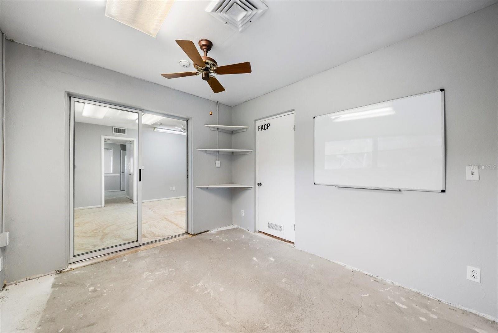 4242 MCINTOSH LN — photo 10
