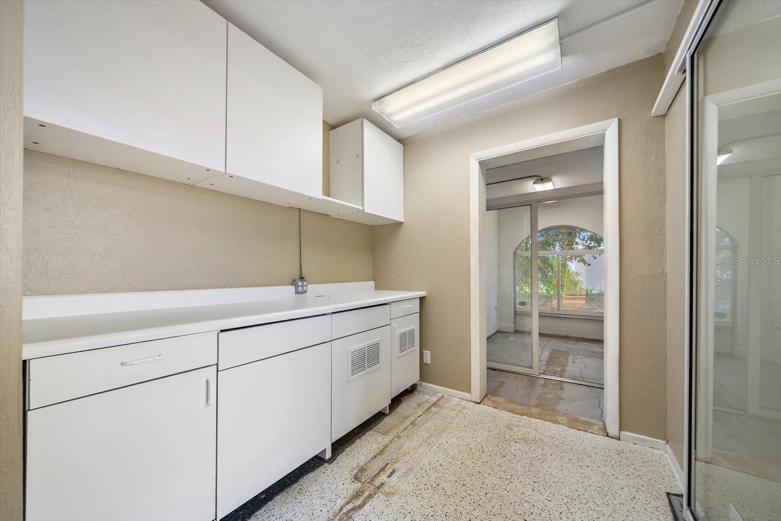 4242 MCINTOSH LN — photo 14