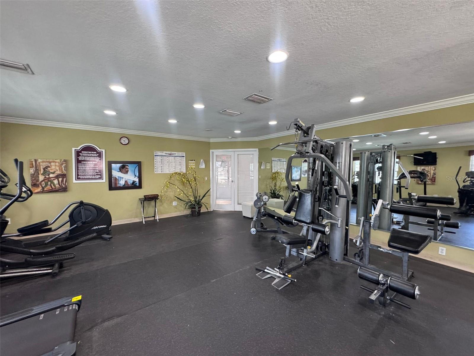 7210 N MANHATTAN AVE #2423 — photo 33