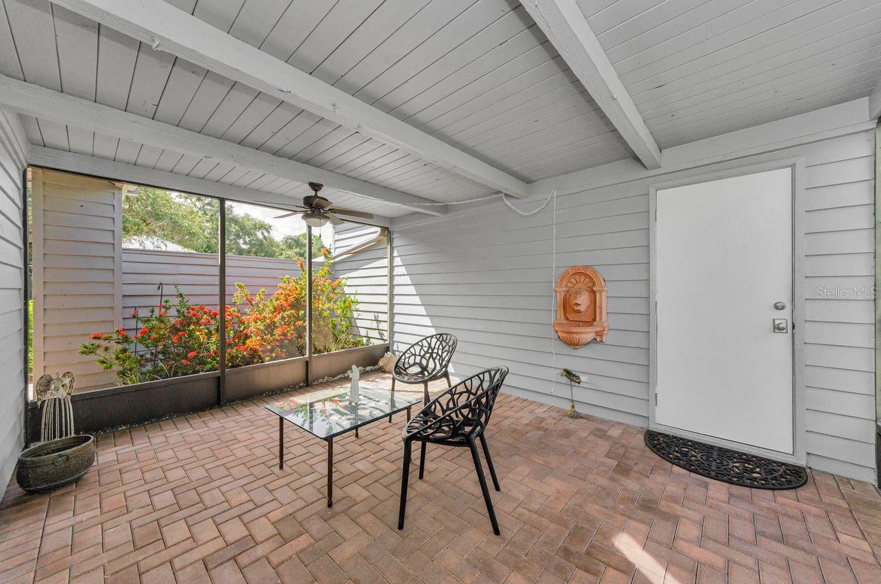 10479 LONGWOOD DR — photo 30