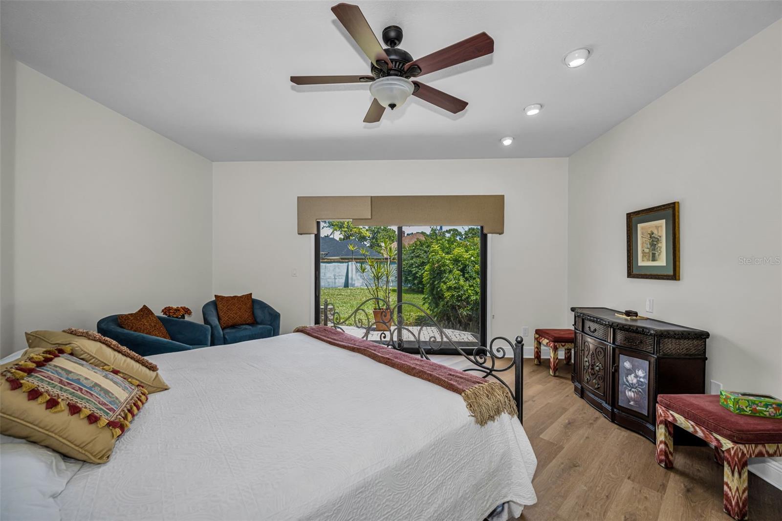 10479 LONGWOOD DR — photo 20