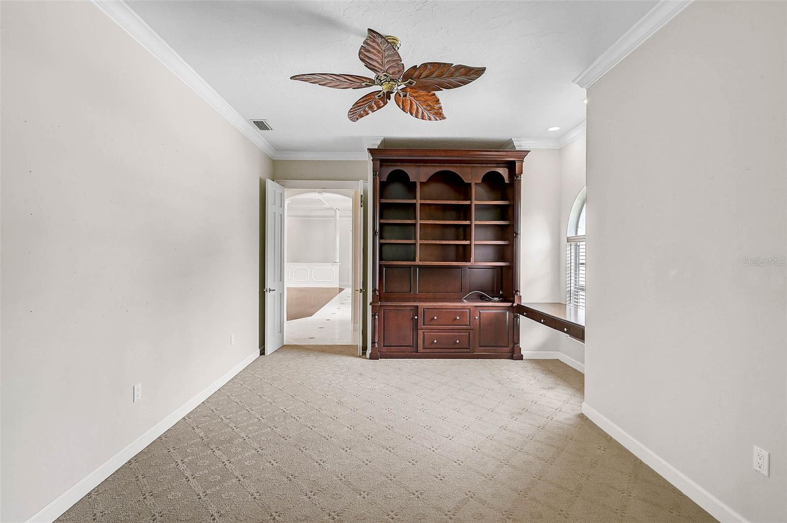 852 MACEWEN DR — photo 18