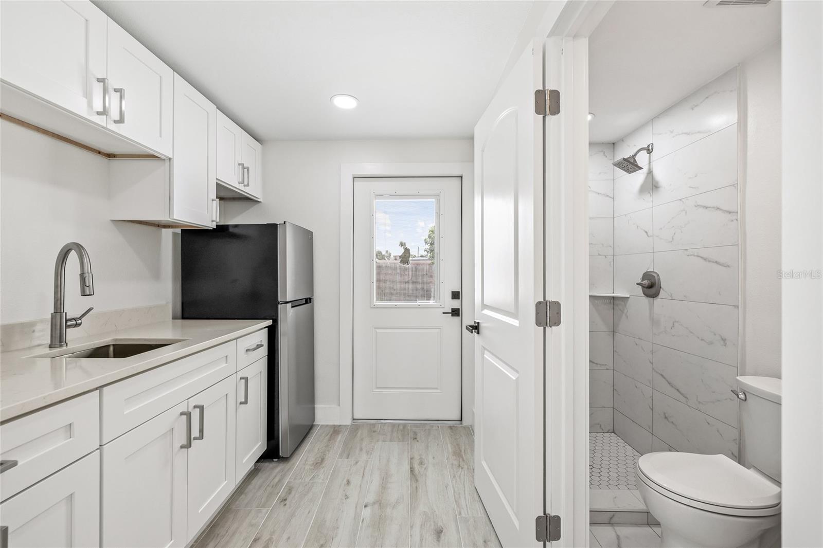7311 N ARMENIA AVE — photo 30