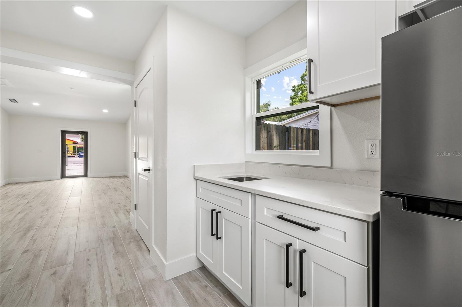 7311 N ARMENIA AVE — photo 46