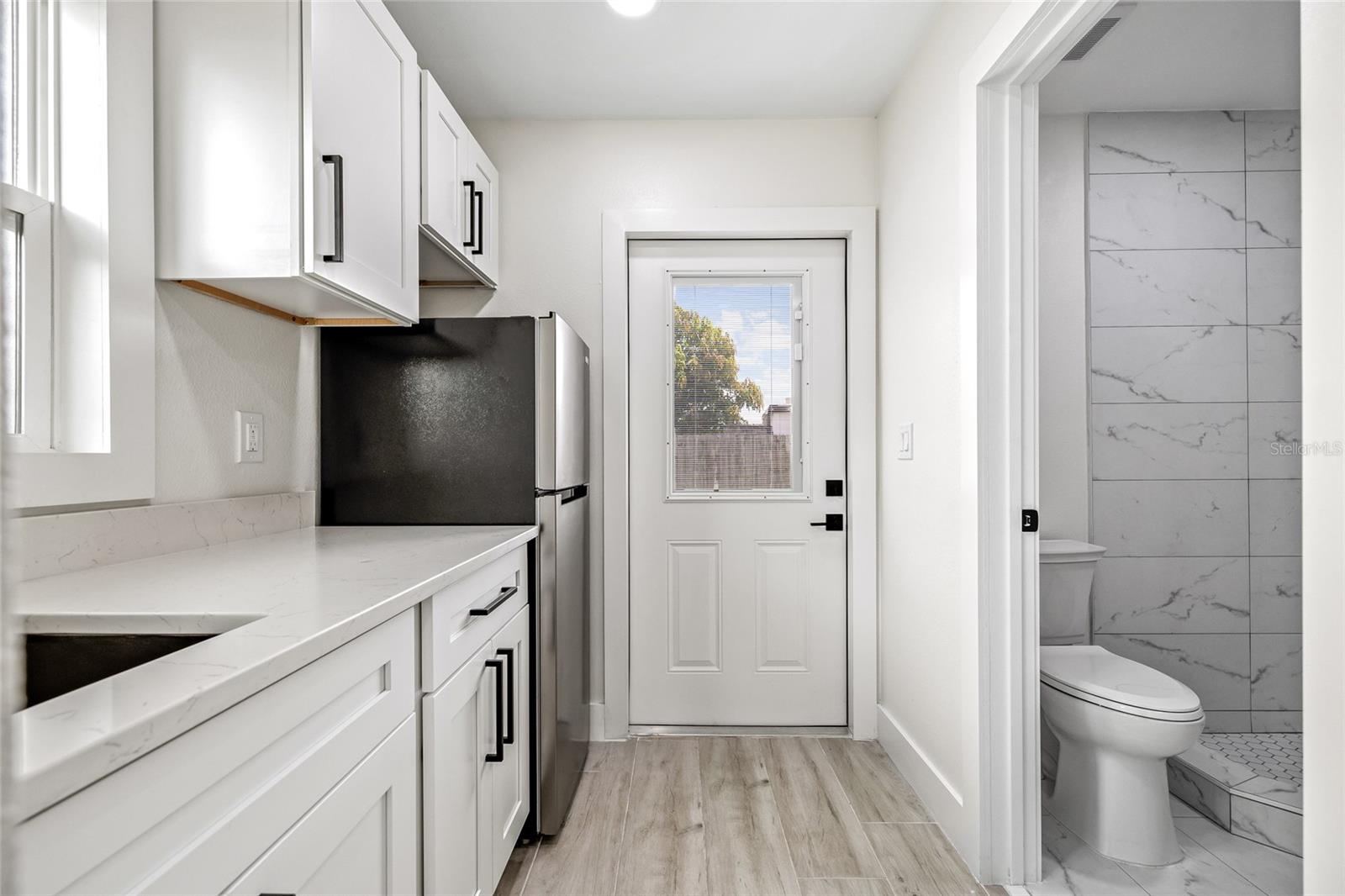 7311 N ARMENIA AVE — photo 44