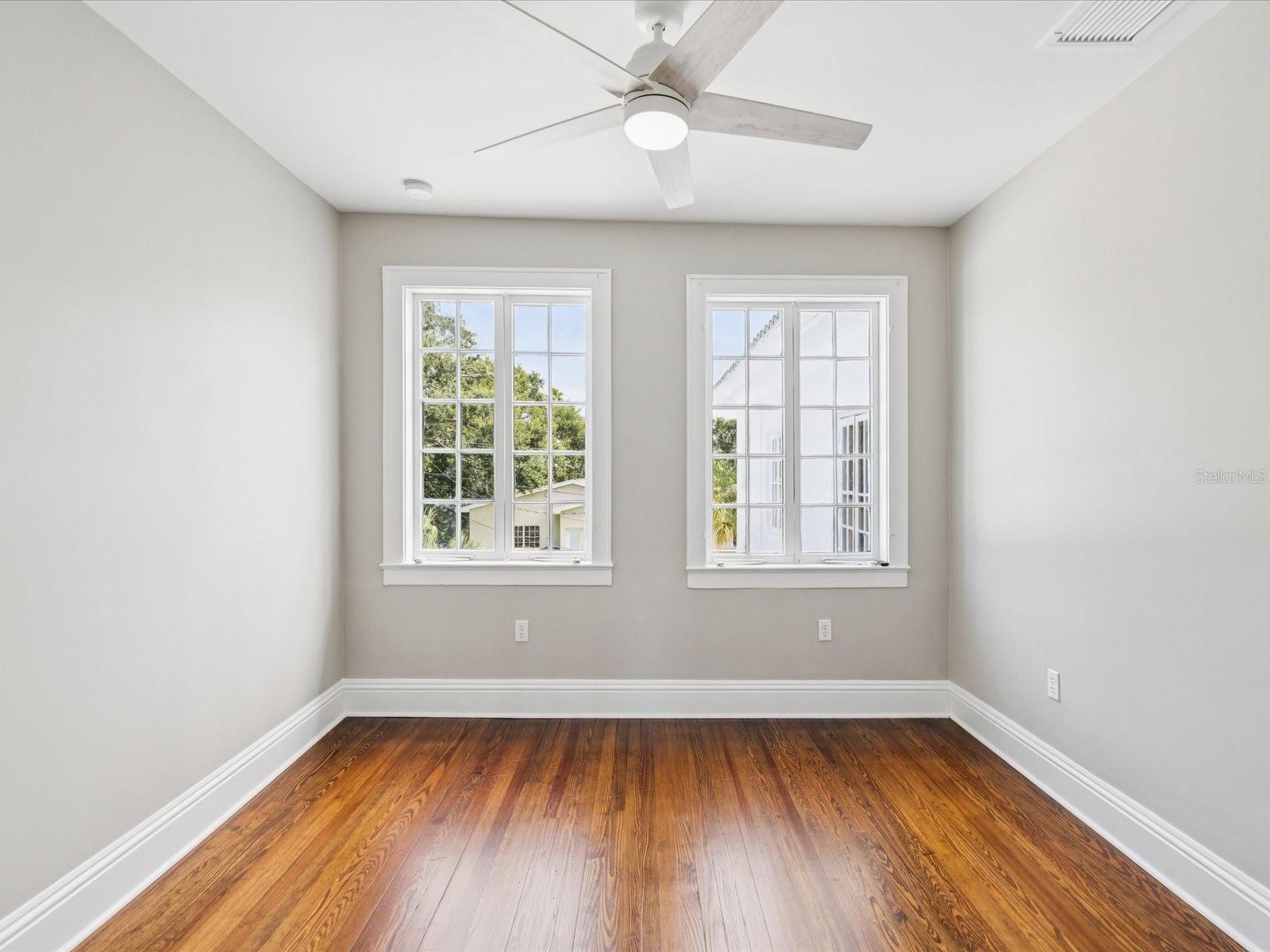 456 GARDENIA ST — photo 37