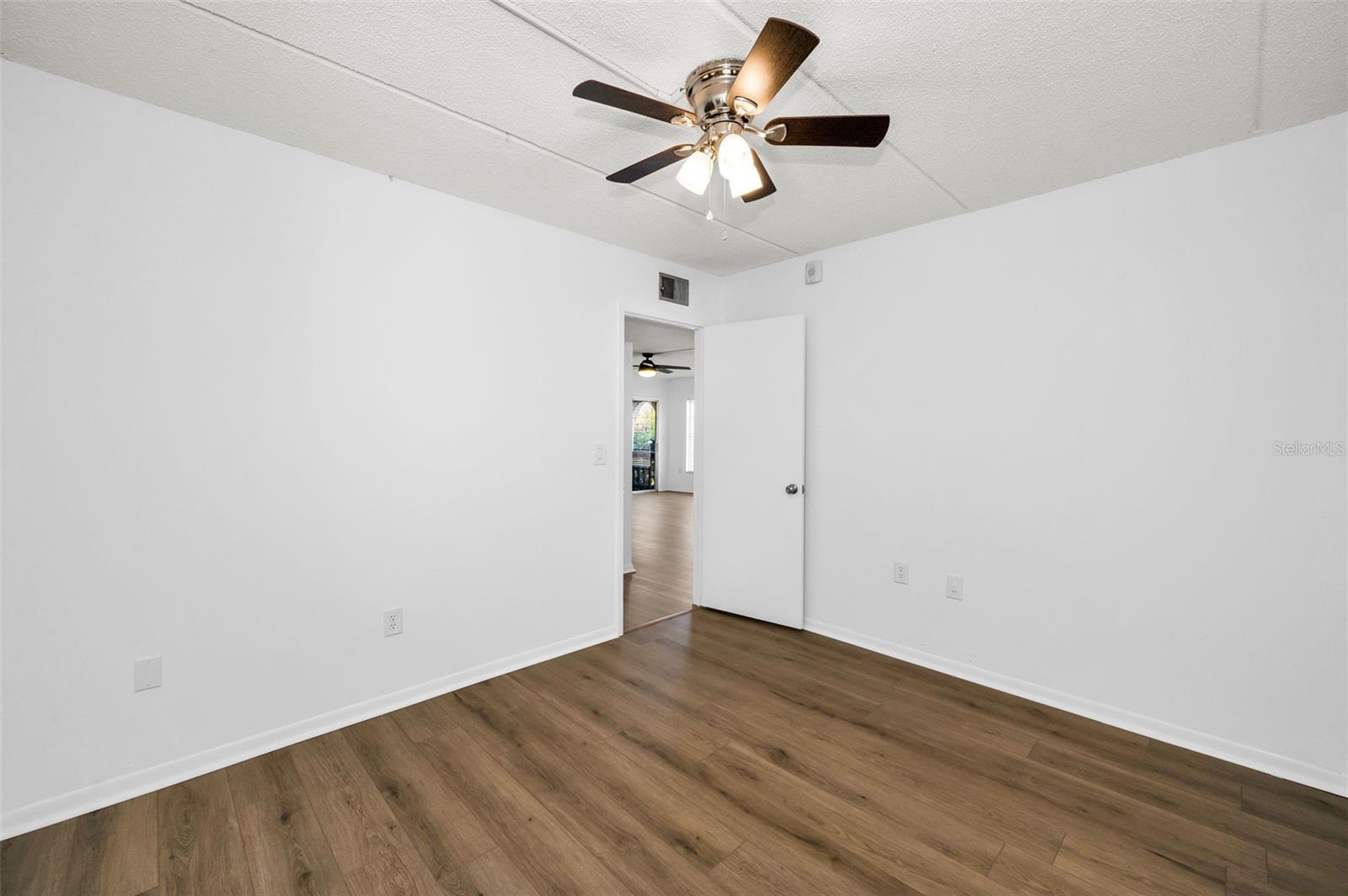 320 N BAYSHORE BLVD #107 — photo 41