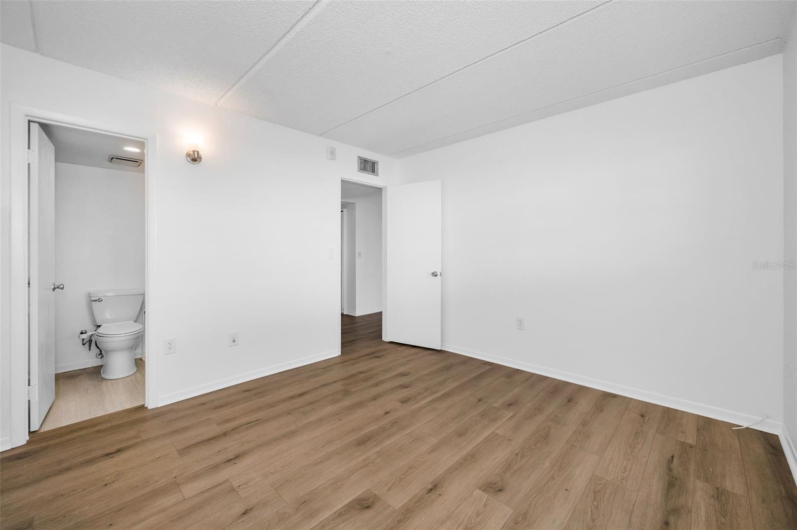 320 N BAYSHORE BLVD #107 — photo 36