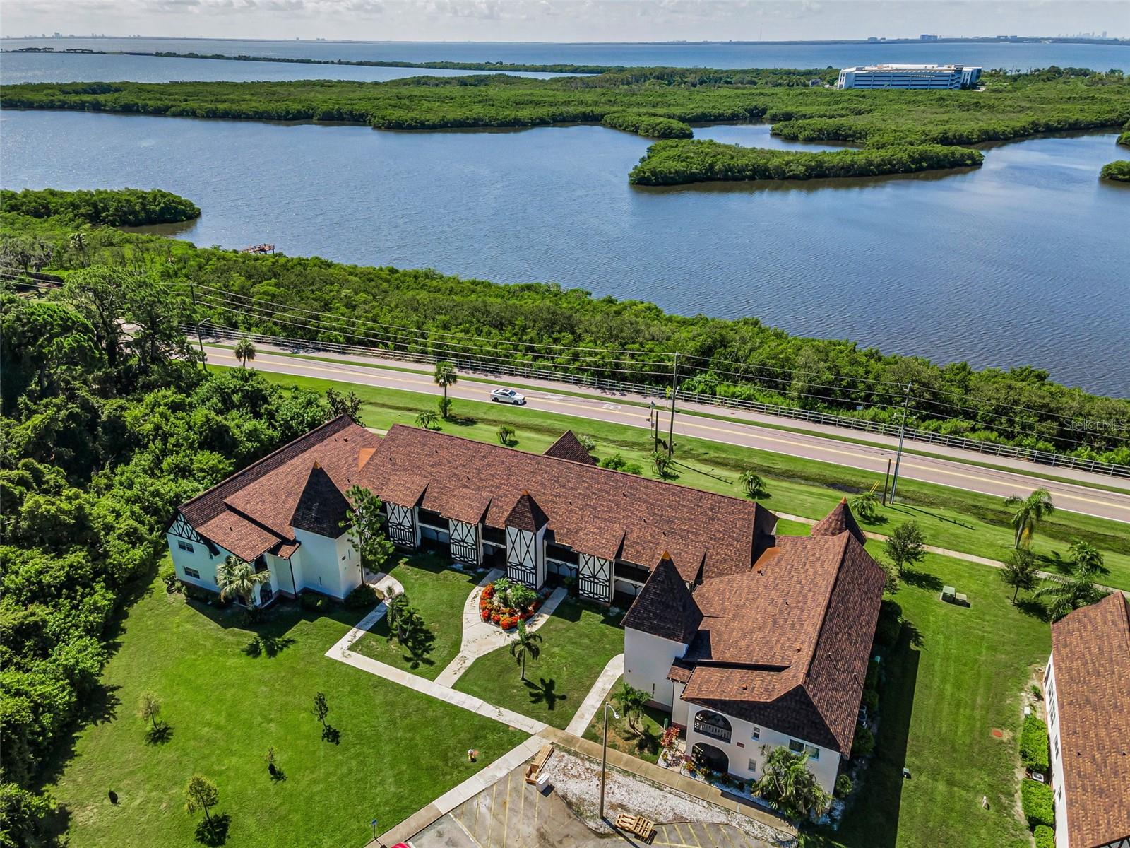 320 N BAYSHORE BLVD #107 — photo 5