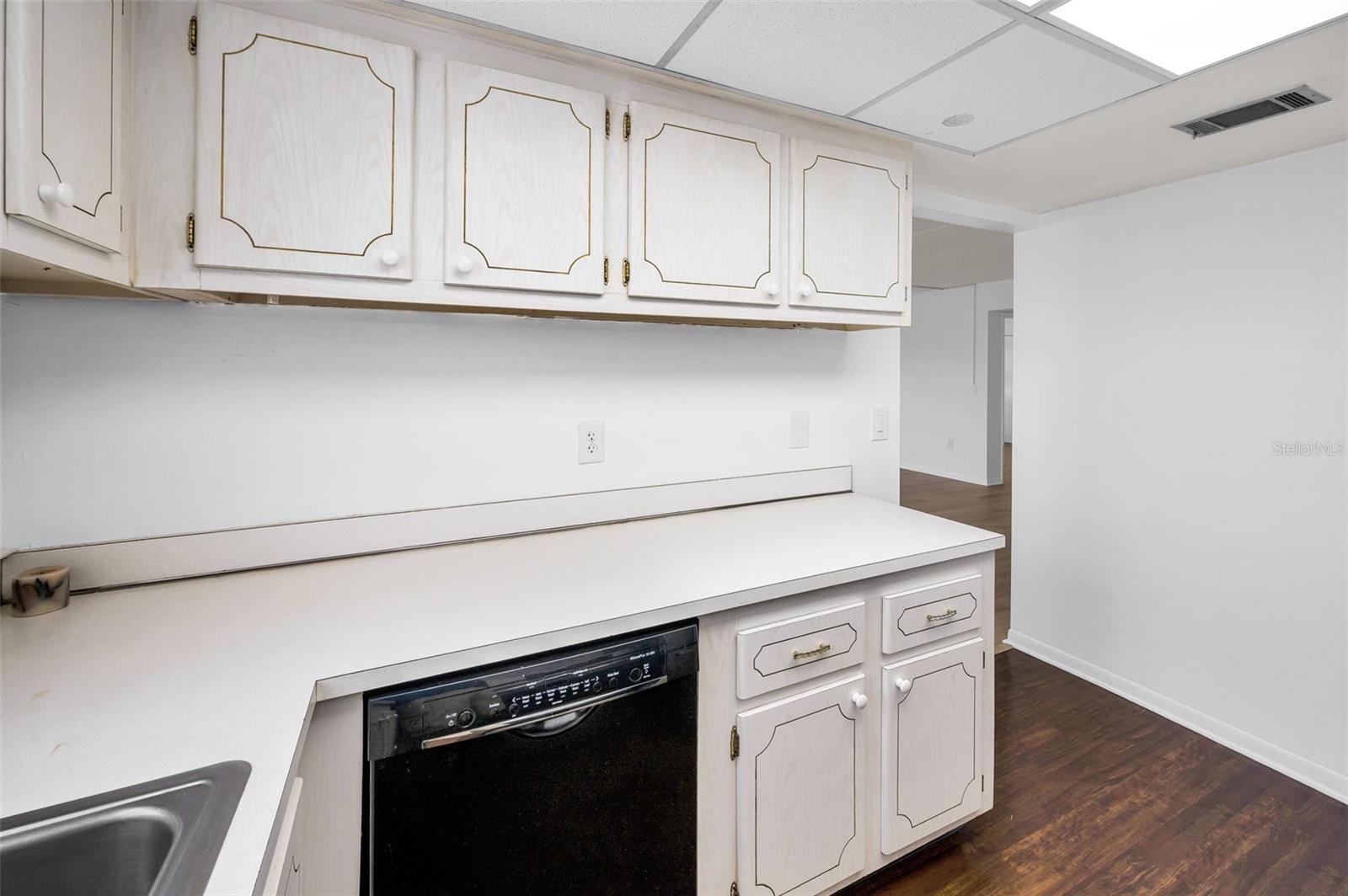 320 N BAYSHORE BLVD #107 — photo 27