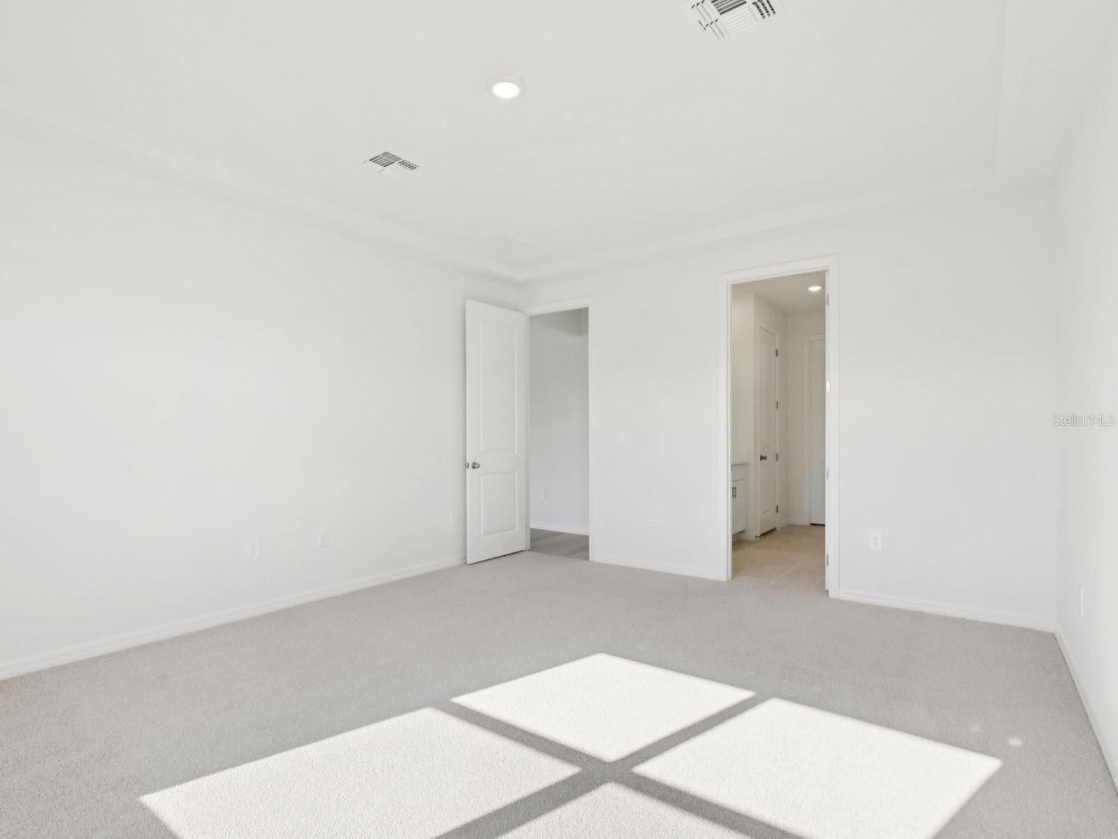 13315 SHELLMORE AVE — photo 11