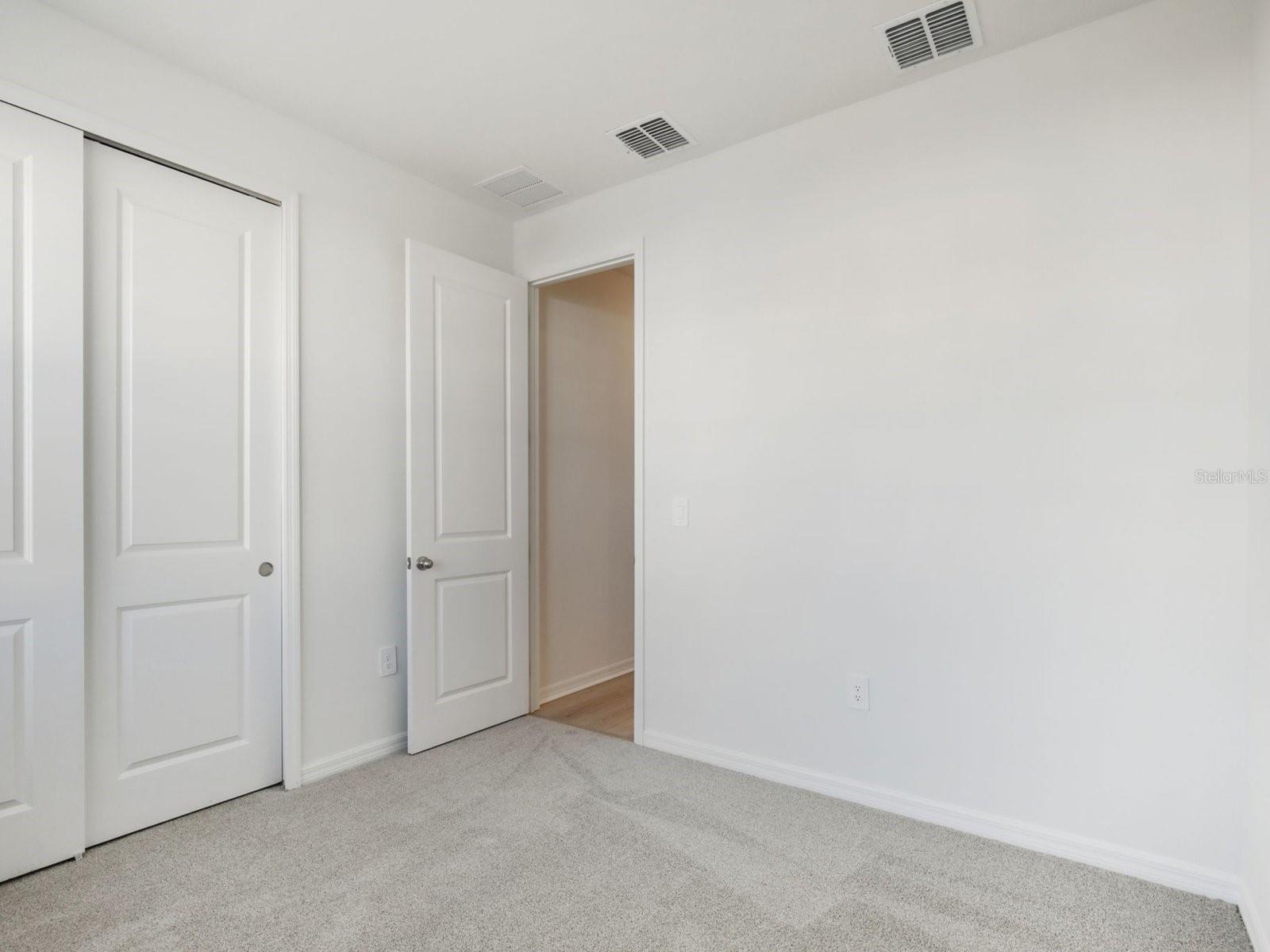 13315 SHELLMORE AVE — photo 6