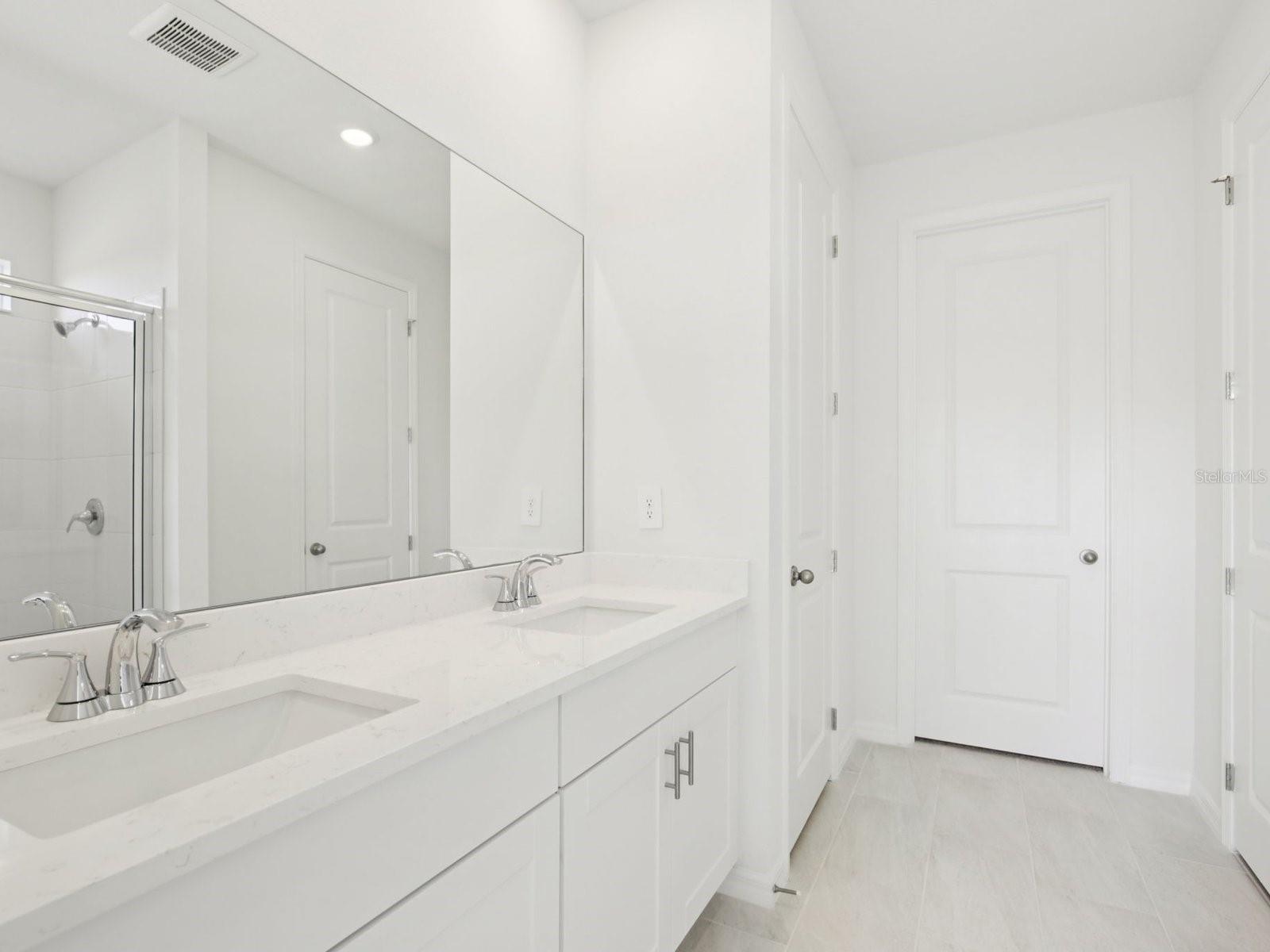 13315 SHELLMORE AVE — photo 12