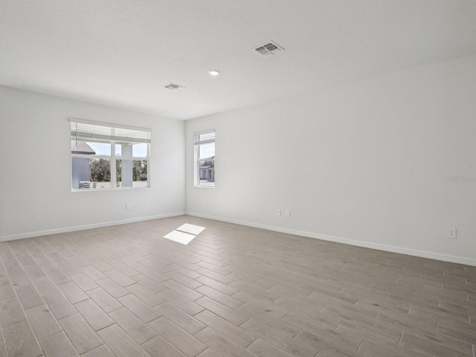 13310 SHELLMORE AVE — photo 6