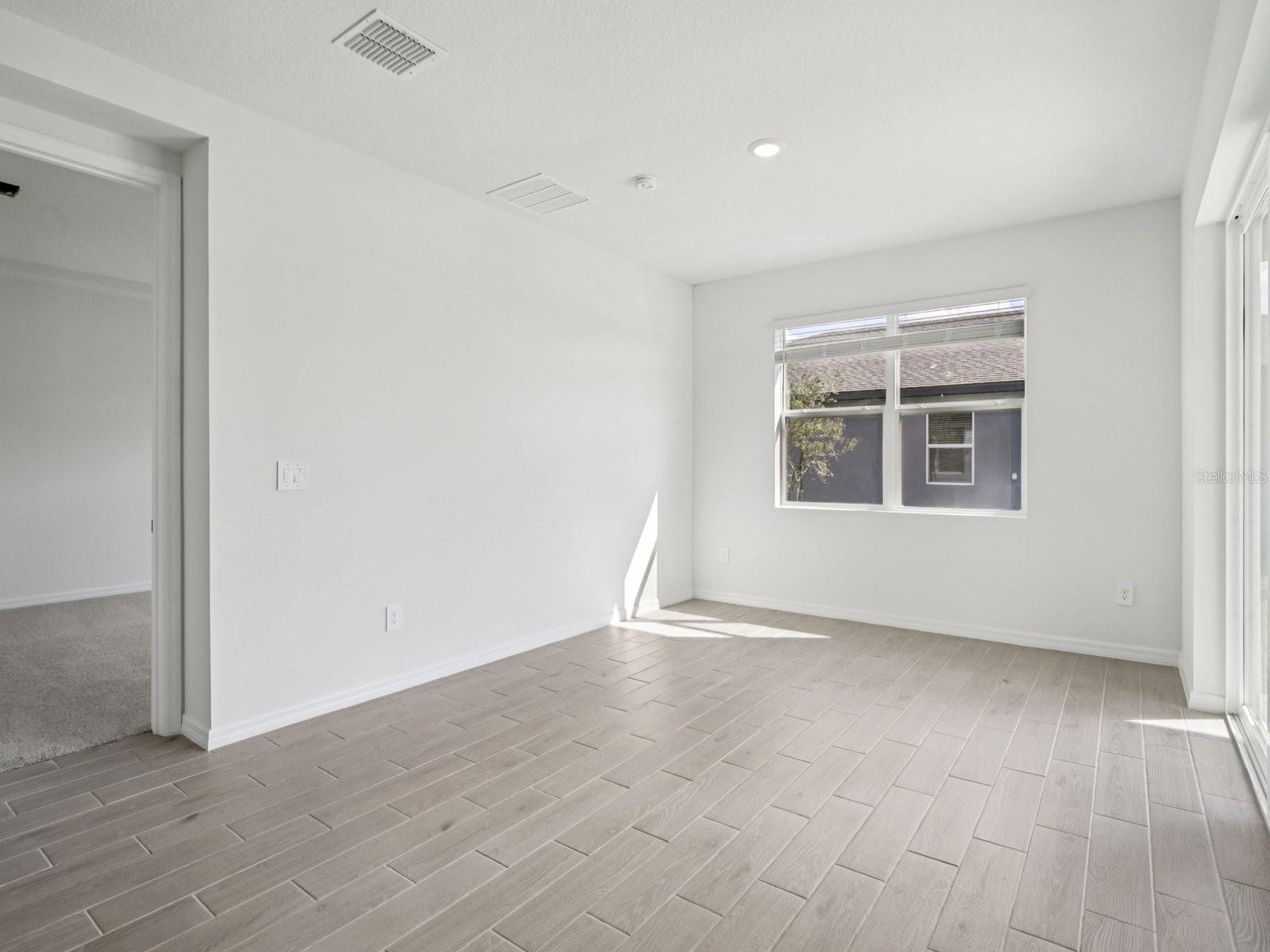 13310 SHELLMORE AVE — photo 8