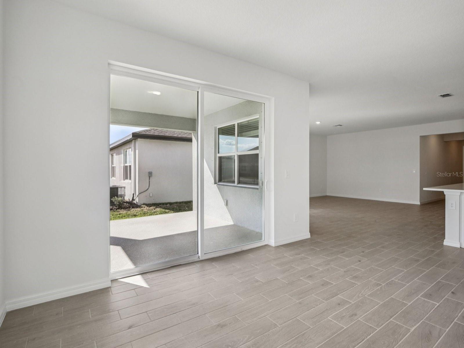 13310 SHELLMORE AVE — photo 10