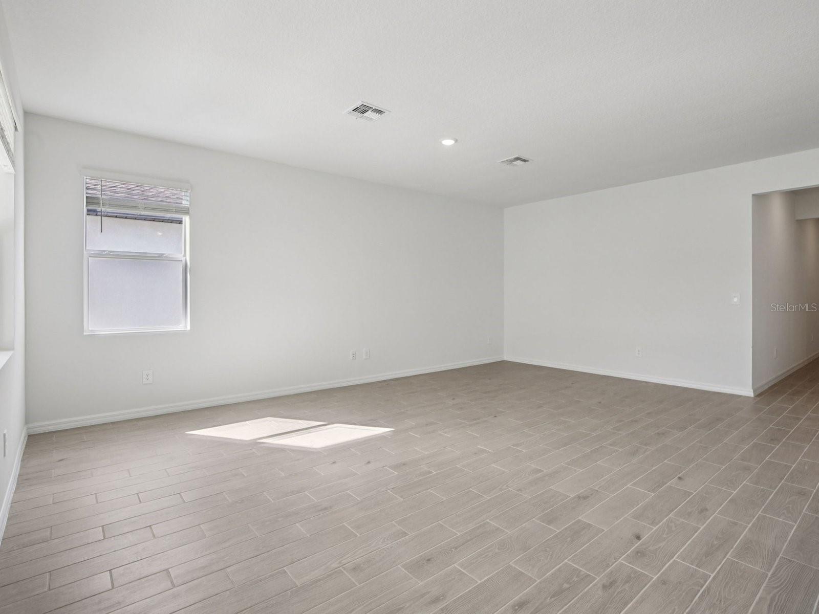 13310 SHELLMORE AVE — photo 7