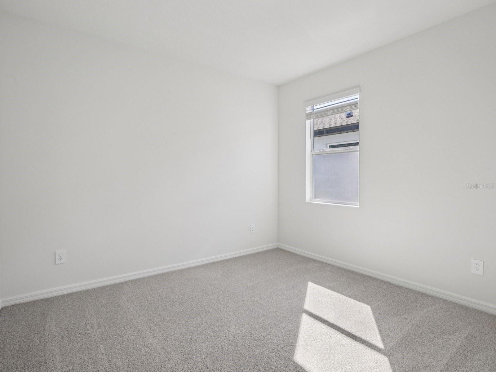 13310 SHELLMORE AVE — photo 25