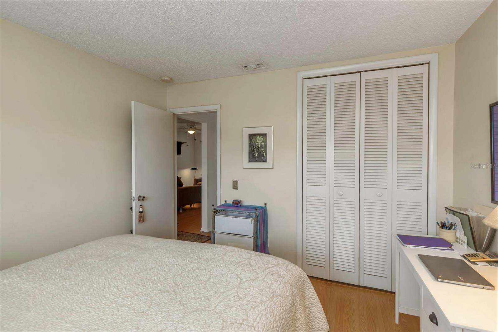 2001 GREENBRIAR BLVD #17 — photo 35
