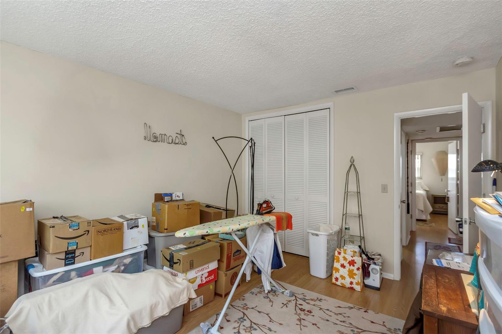 2001 GREENBRIAR BLVD #17 — photo 31